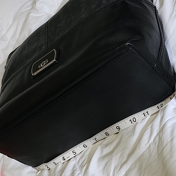 womans UGG tote bag - Picture 3 of 11